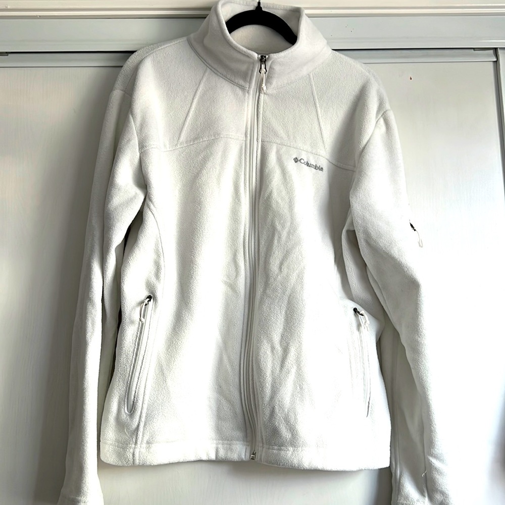 Women’s Columbia softshell